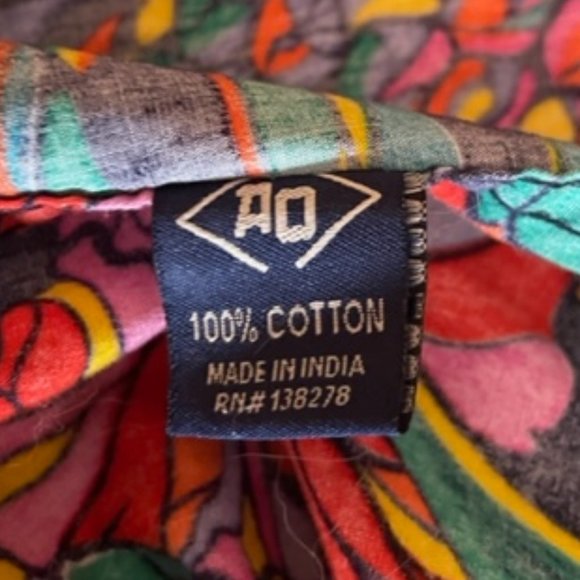 Amongst Others Button Up Tropical Shirt - Picture 4 of 6